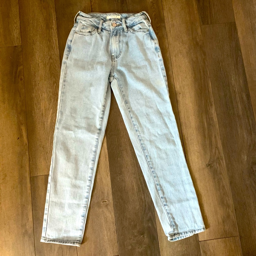 PacSun Mom Jeans. Light blue wash. Size 22.